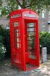 Telephone communication in Tuscany